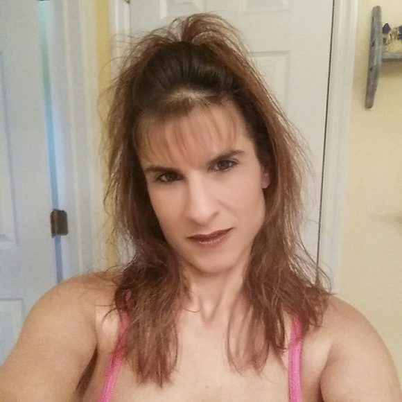 Meet your Posher, Andrea - Picture 1 of 1